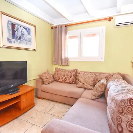 Mike's Apartamento Agios Gordios (Corfu)